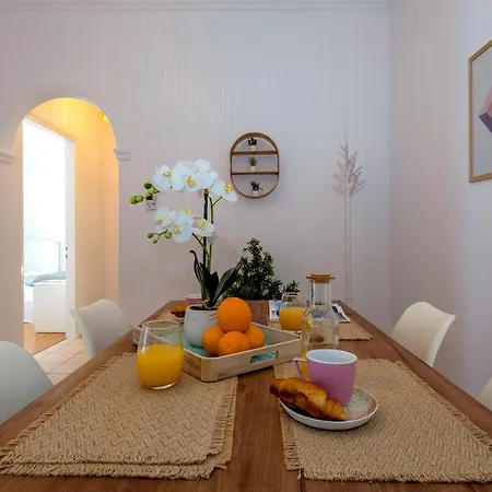 Euphoria Apartment