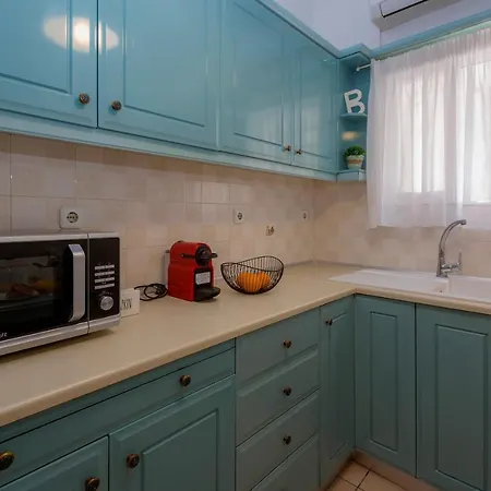 Euphoria Apartment *